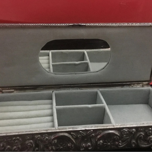 Intricate Silver-plate Decorative jewelry Box, Godinger silver 1992 - Picture 5 of 8